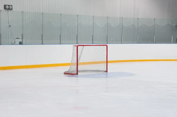 Пустые хоккейные ворота — стоковое фото