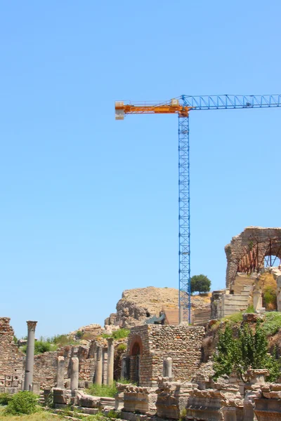 Arbeiten am Wiederaufbau des Amphitheaters — Stockfoto