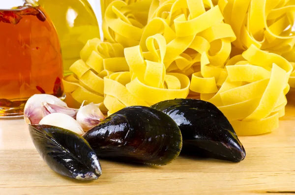 Pappardelle and Moule — Stock Photo, Image