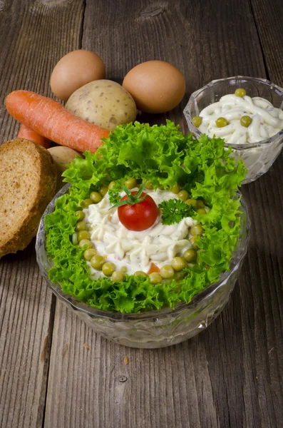 Pools plantaardige salades met mayonaise — Stockfoto