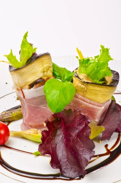 Aubergine Beef Olive mit Parmaschinken — Stockfoto