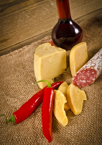 Hard cheese to me salami Purely Porc — Stock Photo, Image