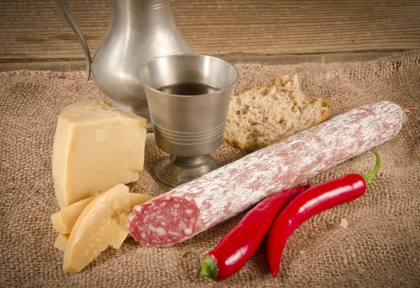 Hård ost till mig salami rent porc — Stockfoto