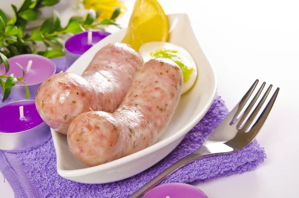 Påsk frukost med polska nötkött korv — Stockfoto