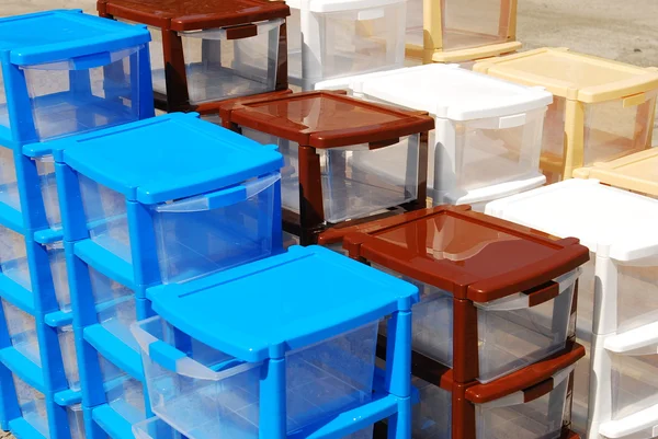 Caja de plástico de oficina de almacenamiento sobre fondo blanco aislado — Foto de Stock