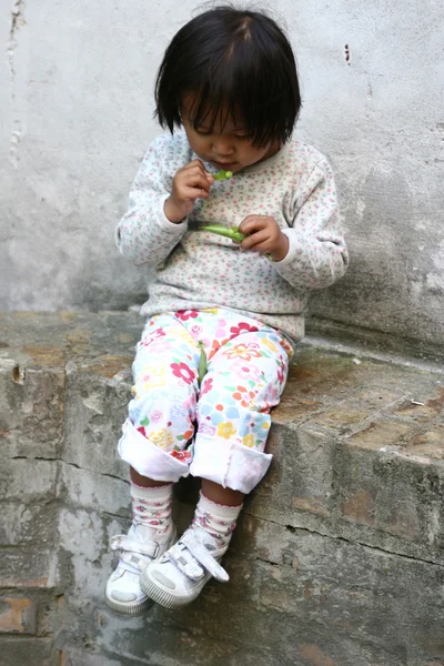 Еда для детей — стоковое фото