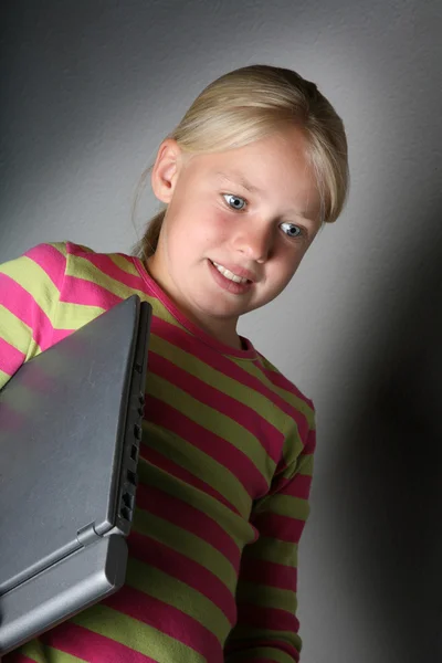 Компьютерный ребенок — стоковое фото