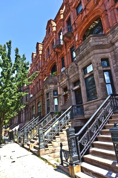 El distrito de Harlem y su casa típica - Nueva York . —  Fotos de Stock