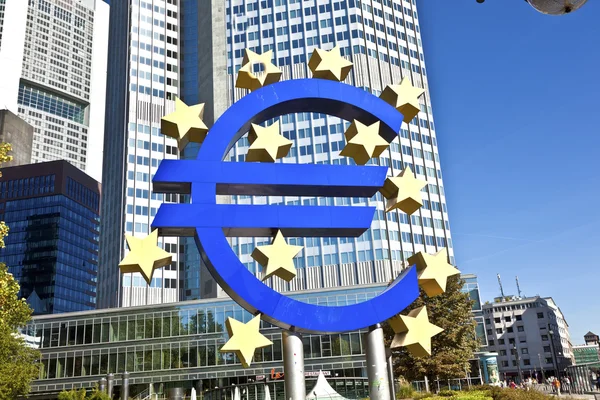 EURO Sign in Frankfurt — Stock Photo, Image
