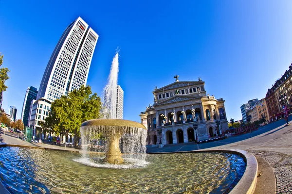 Famosa Ópera em Frankfurt, o Alte Oper, Alemanha — Fotografia de Stock