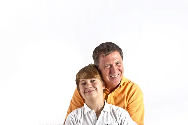 Otec a syn se objímají — Stock fotografie