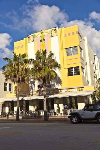 美丽的南迈阿密艺术装饰风格的房子 — 图库照片