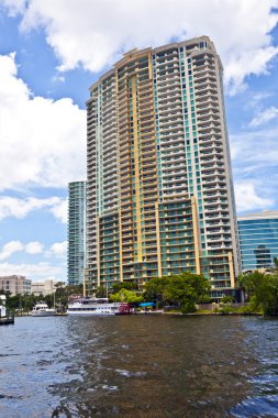 fort Lauderdale kanaldan güzel evler göster