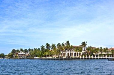 fort Lauderdale kanaldan güzel evler göster