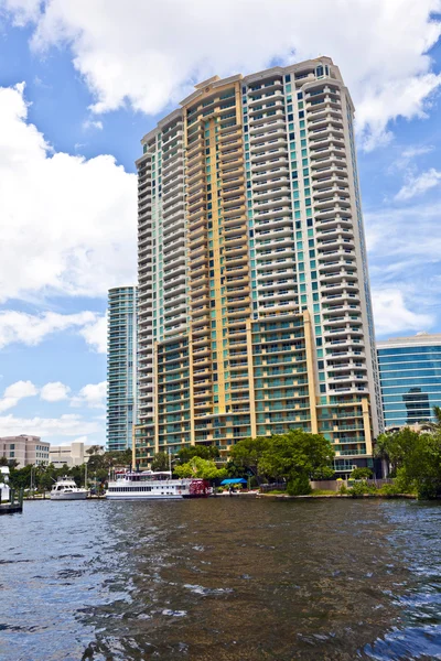 stock image View to beautiful houses from the canal in Fort Lauderdale