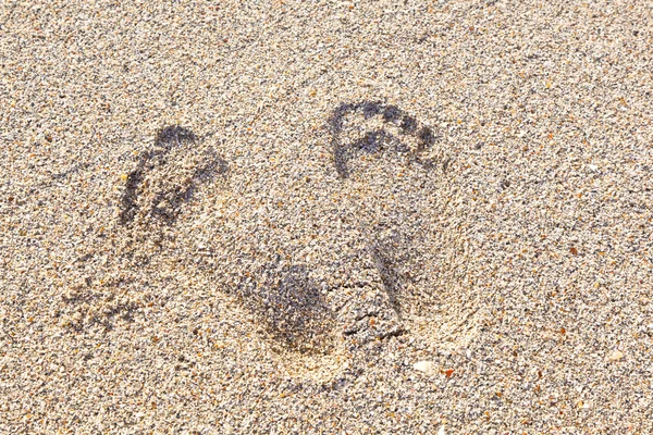 砂の浜の足跡 — ストック写真