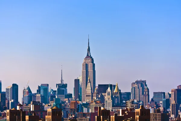 Vista do centro de Manhattan com edifícios históricos — Fotografia de Stock