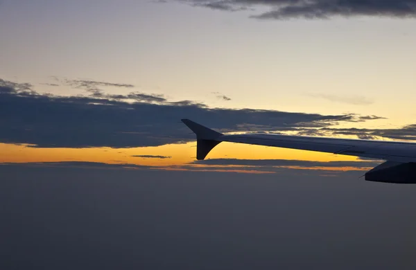 하늘에는 항공기의 날개 — 스톡 사진