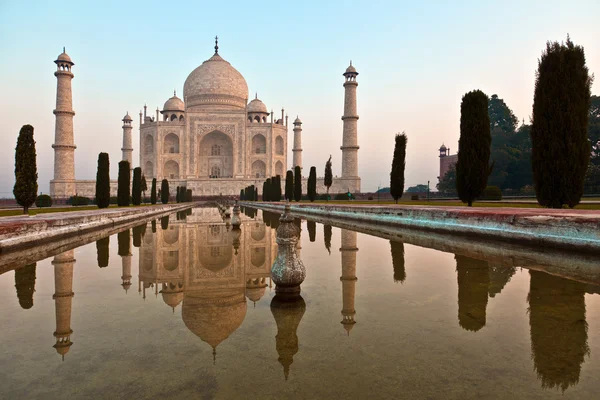Taj Mahal w Indiach — Zdjęcie stockowe