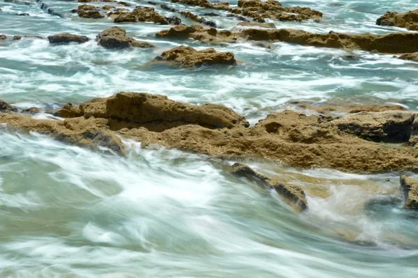 Пляжный риф — стоковое фото