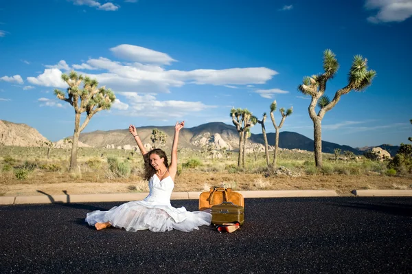 Nevěsta v poušti — Stock fotografie