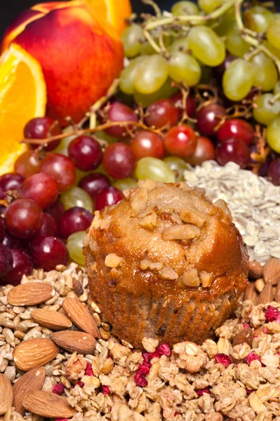Muffin und Obst Frühstück Einstellung — Stockfoto
