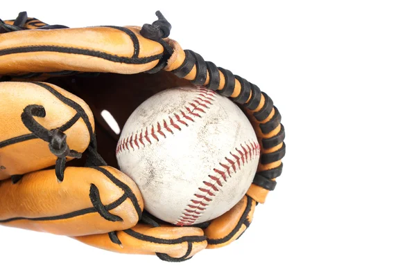 Beisebol e luva no fundo branco — Fotografia de Stock