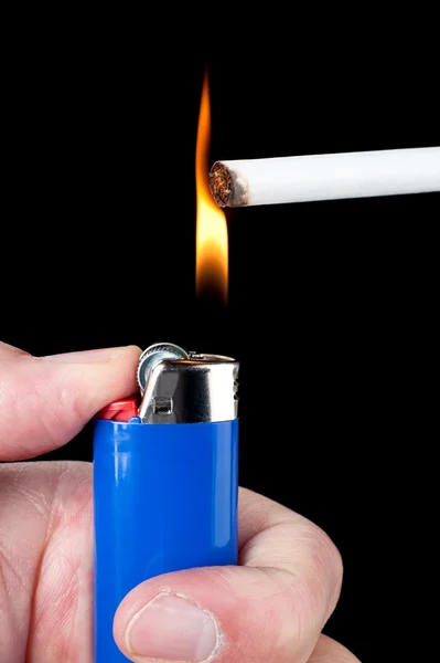 Lighting a cigarette — Stock Photo, Image