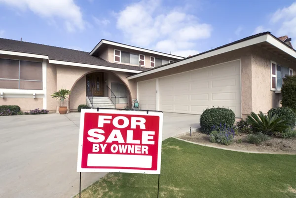 Home for sale — Stock Photo, Image