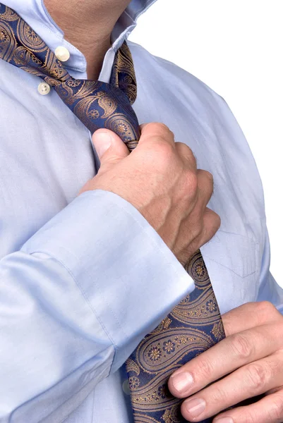 商人栓领带 — 图库照片