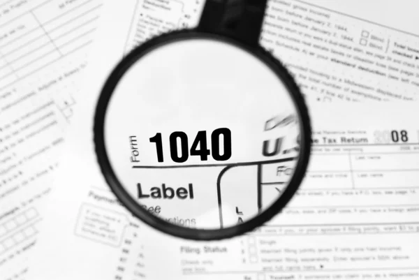 Magnified income tax form — Stock Photo, Image