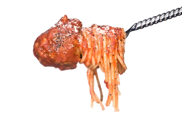 Espaguete e almôndegas sobre um fundo branco — Fotografia de Stock