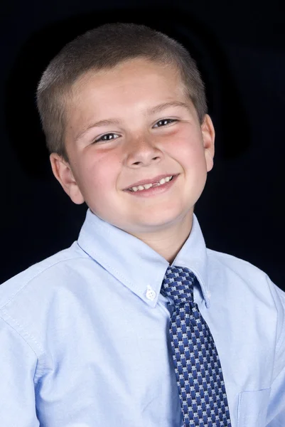 Retrato de menino de camisa e gravata — Fotografia de Stock
