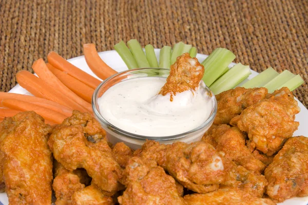 Chicken hot wings and dipping sauce — Stock Photo, Image