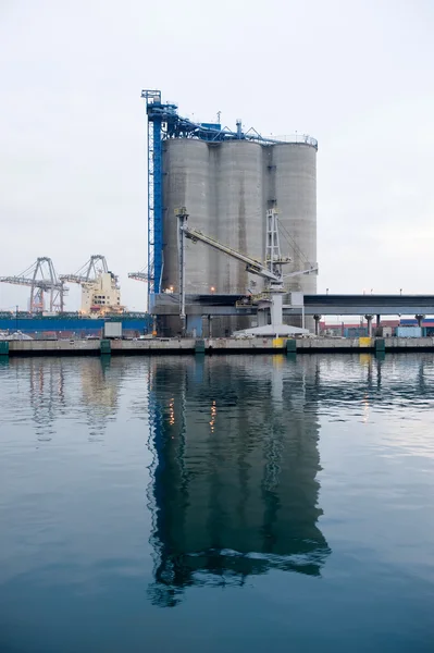 Modern waterfront silo — Stok fotoğraf