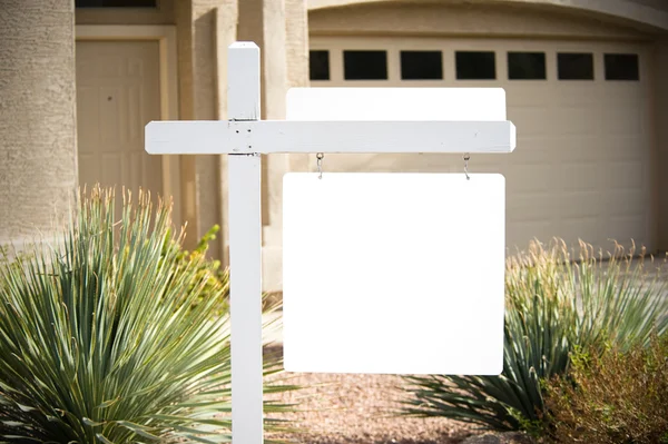 Blank home for sale sign — Stock Photo, Image