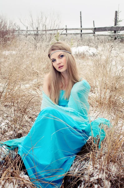 Frozen girl — Stock Photo, Image