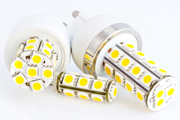 Duas lâmpadas LED G9 e uma lâmpada LED G4 — Fotografia de Stock