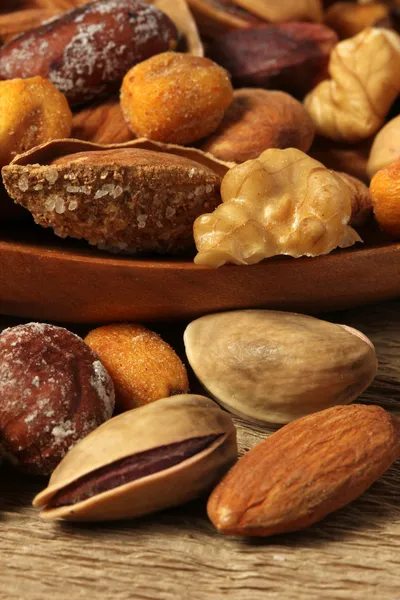 Смешанные орехи — стоковое фото