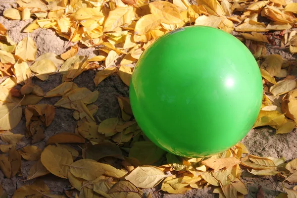 Green ball — Stock Photo, Image