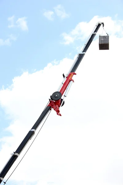 Hoisting crane — Stock Photo, Image