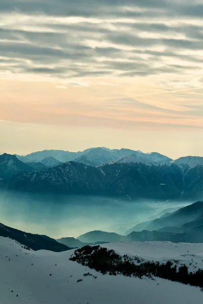 stock image Foggy mountain scenery