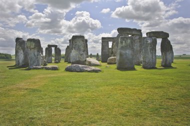Stonehenge, İngiltere'de bir megalitik anıt 3000bc inşa.