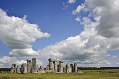 Stonehenge, İngiltere'de bir megalitik anıt 3000bc inşa.