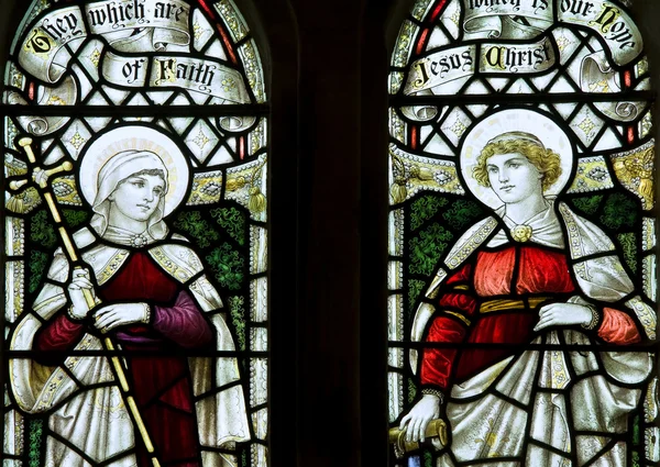 Beau détail de vitrail en chur saxon du 15ème siècle — Photo