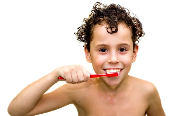Niño con cepillo de dientes (aislado ) —  Fotos de Stock