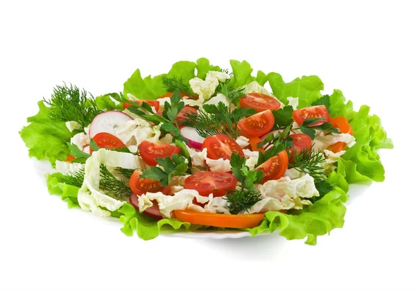 Salada de legumes saudável com alface, pimenta laranja, tomates e — Fotografia de Stock