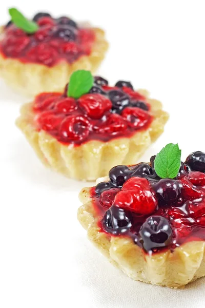 Drie verse blackberry en raspberry cake — Stockfoto