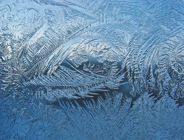 在窗格上的冰霜模式 — 图库照片