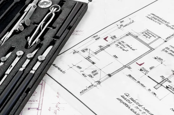 Εργαλεία και κατασκευαστικά σχέδια ως φόντο τις επιχειρήσεις — Φωτογραφία Αρχείου